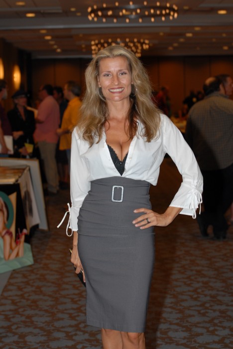 Beautiful Kerri Kendall, Playboys Miss Sept 1990 - ready to take care